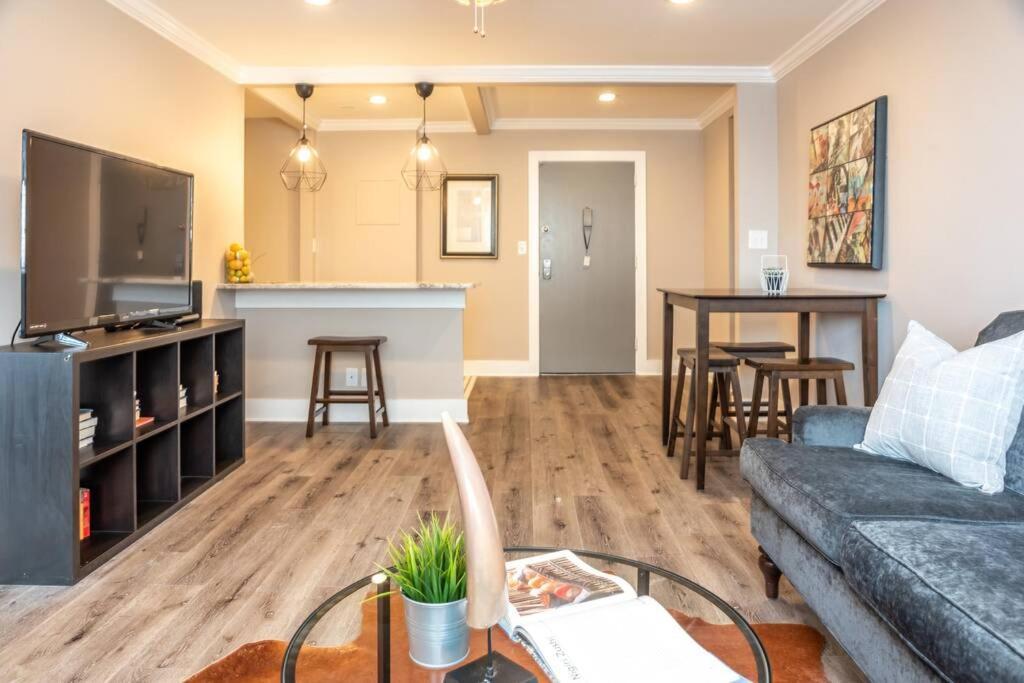 Heart Of Downtown 2Bd 1Free Parking View! Lm1008 Atlanta Dış mekan fotoğraf